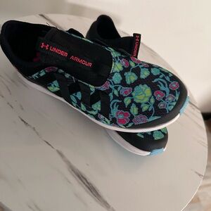 Under Armour Slip-On Sneakers Floral Print Black Multicolor Youth 6.5Y